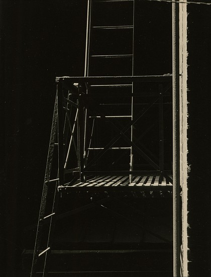 Eliot Elisofon, Fire Escape Abstraction, c. 1937
Vintage gelatin silver print, 4 x 3 in. (10.2 x 7.6 cm)
6096
Sold