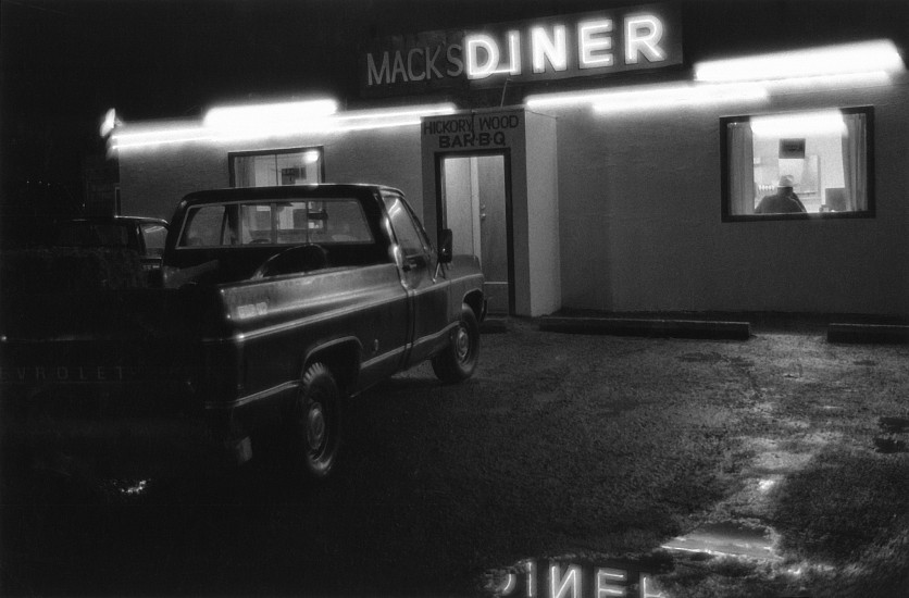Roswell Angier, Gallup, New Mexico, 1980
Vintage gelatin silver print, 8 1/2 x 13 in. (21.6 x 33 cm)
2775
Sold
