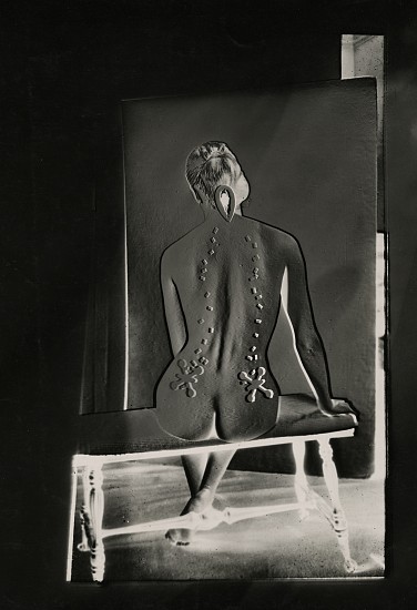 Josef Breitenbach, Electric Back, 1949
Vintage gelatin silver print, 13 1/2 x 10 3/8 in. (34.3 x 26.4 cm)
3315
$8,500