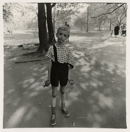 Diane Arbus, Child with a Toy Hand Grenade in Central Park, N.Y.C., 1962
Gelatin silver print; printed later, 15 1/16 x 14 15/16 in. (38.3 x 37.9 cm)
Print by Neil Selkirk
Titled, dated, with "Neil Selkirk" and Doon Arbus's signature in ink within estate stamp along with Doon Arbus copyright stamp on print verso.
8523
Price Upon Request