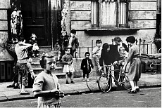 News: ART BLART:  â€˜Roger Mayne: Youthâ€™ at the Courtauld Gallery, London, August 16, 2024 - Dr. Marcus Bunyan