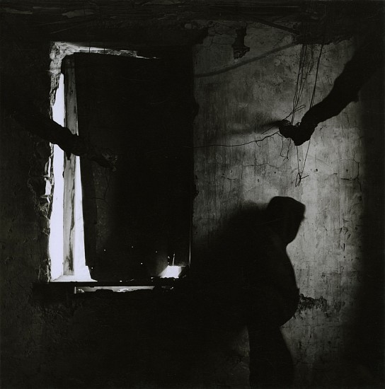 Ralph Eugene Meatyard, Untitled, 1960
Vintage gelatin silver print, 7 7/16 x 7 3/8 in. (18.9 x 18.7 cm)
8492
$14,000