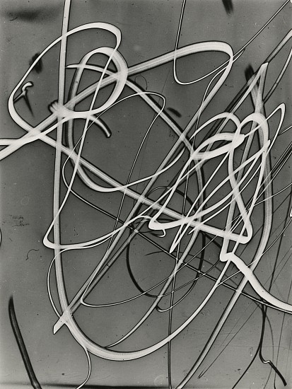 Raymond Journeaux, Luminoscript 43, c. 1955
Vintage gelatin silver print, 15 13/16 x 11 15/16 in. (40.2 x 30.3 cm)
Photogapher's stamp and "Groupe de 7 Rouen" stamp on print verso.
8575
$5,000