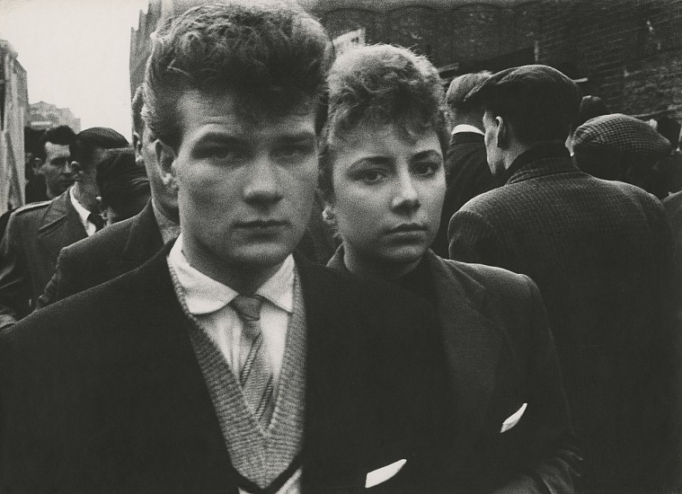 Roger Mayne, Teddy Boy and Girl, Petticoat Lane, London, 1956
Vintage gelatin silver print, 10 11/16 x 14 11/16 in. (27.1 x 37.3 cm)
Signed, titled, and dated with notations in pencil on print verso.
8289
$10,450